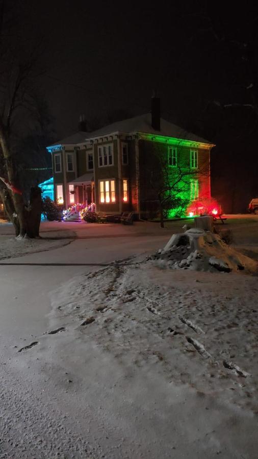 The Lark & Loon Inn Annapolis Royal Buitenkant foto