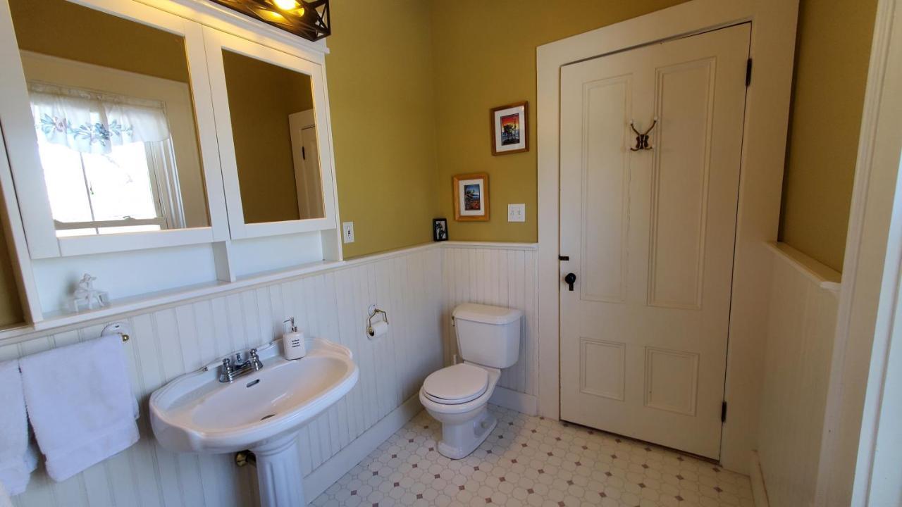 The Lark & Loon Inn Annapolis Royal Buitenkant foto